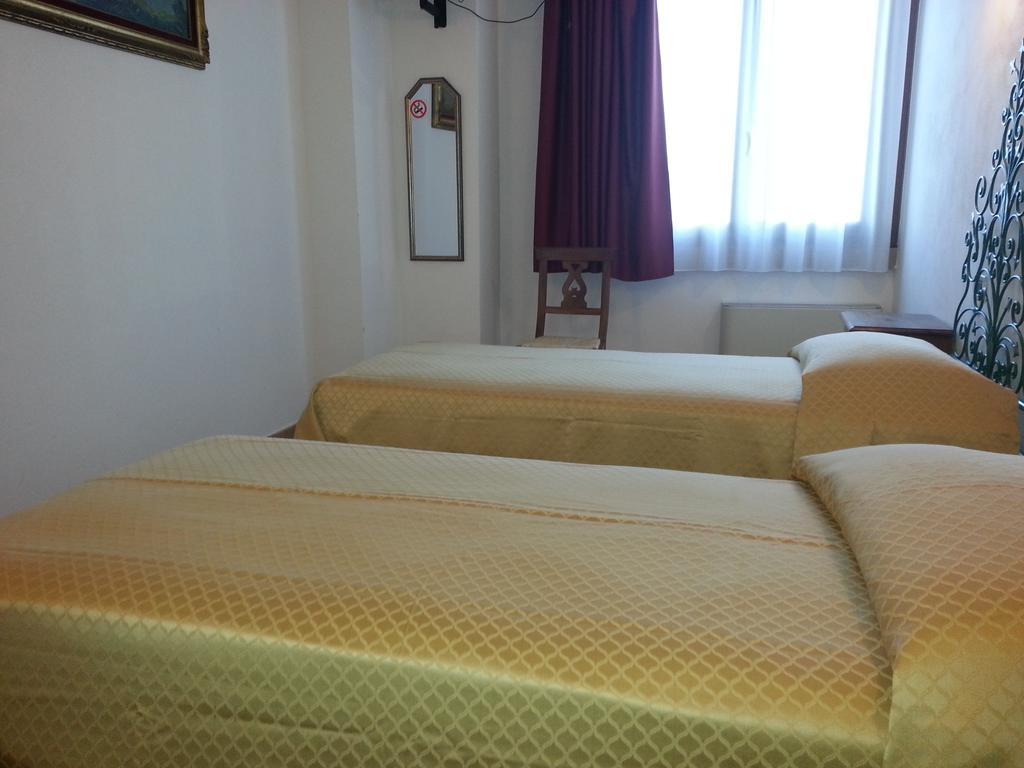 Agriturismo Corte Trincerone Мантуя Экстерьер фото