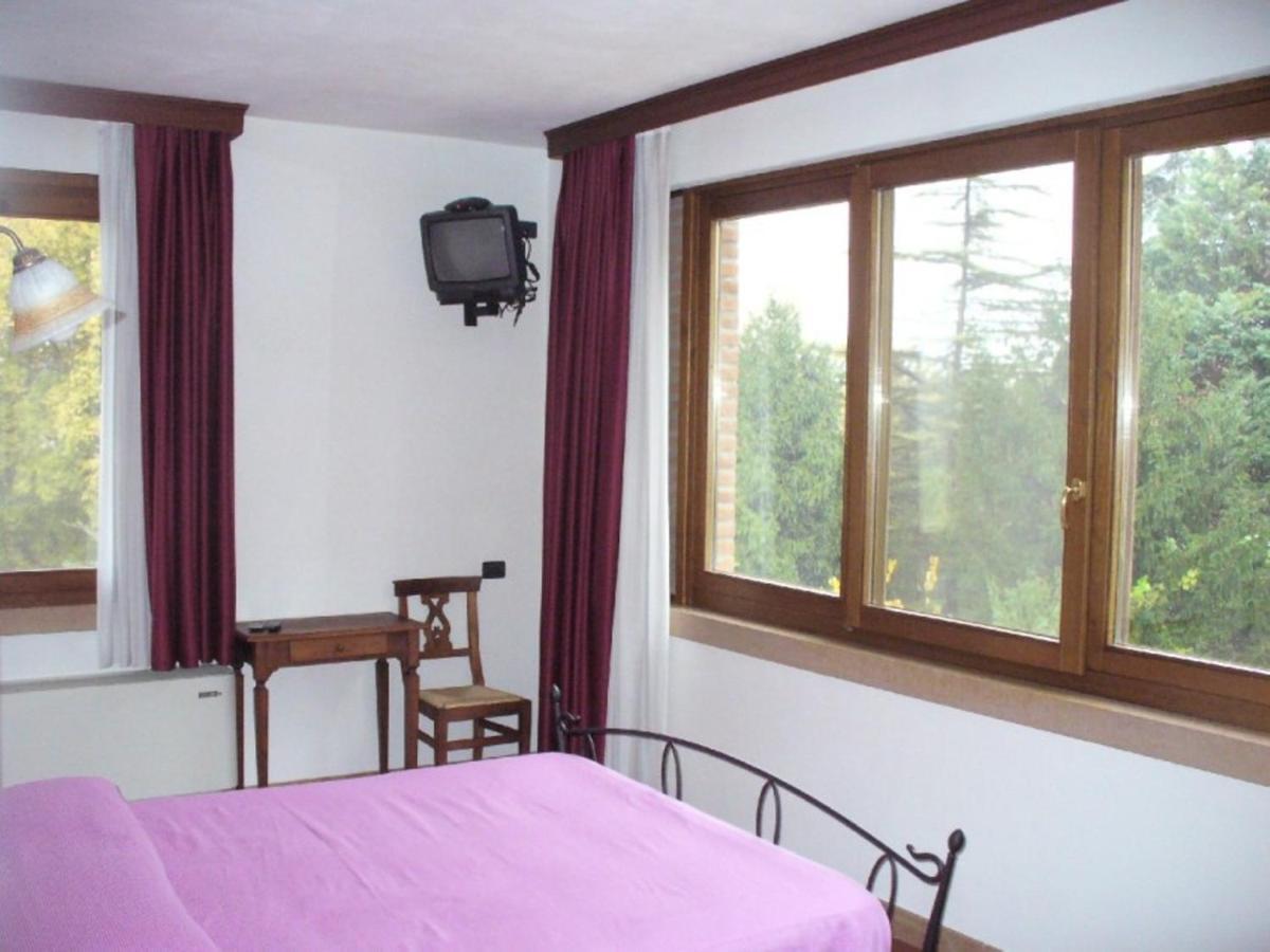 Agriturismo Corte Trincerone Мантуя Номер фото